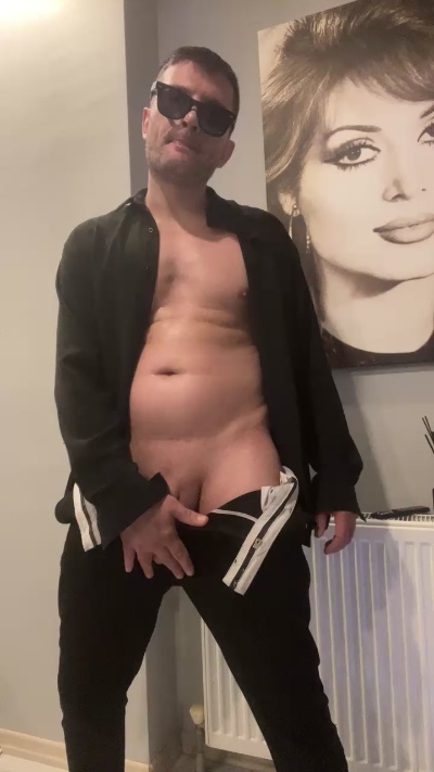 Denizmavi28's Profile