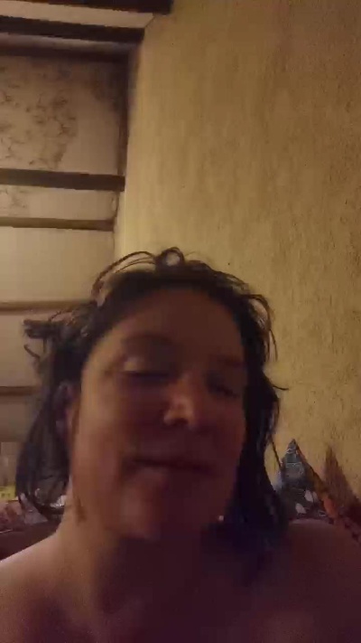 Julyhot44's Profile