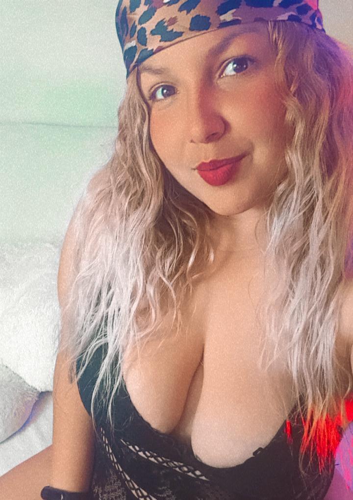 curvy_miranda's Profile