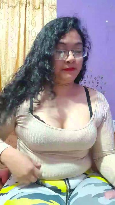 lucianacurvyhot's Profile